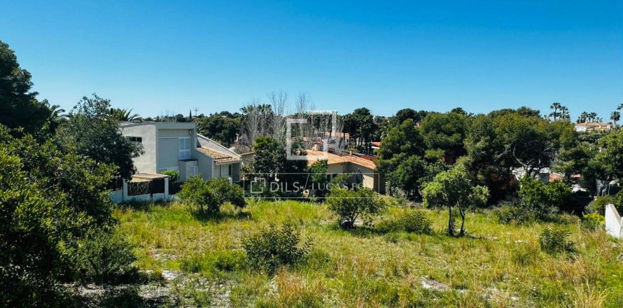 1413 m² land plot à vendre à Vilanova i la Geltru, Barcelona, Catalonia, Spain № 8664