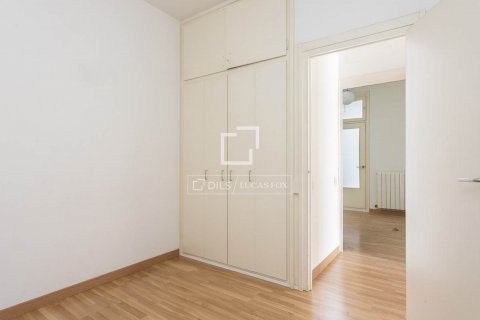 Apartamento de 2 dormitorios en venta en Barcelona, Cataluña, Spain № 8660 - foto 18