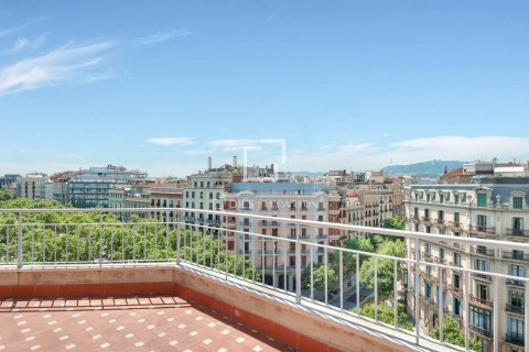 Ático de 2 dormitorios en venta en Barcelona, Cataluña, Spain № 8661 - foto 25