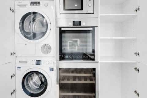 Ático de 2 dormitorios en venta en Barcelona, Cataluña, Spain № 8661 - foto 15