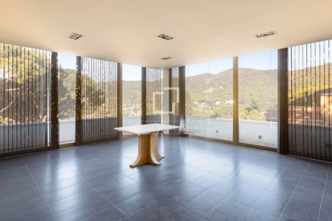 Villa de 2 dormitorios en venta en Cabrils, Barcelona, Cataluña, Spain № 8665 - foto 20