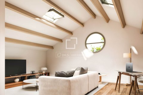 Villa de 4 dormitorios en venta en Sant Just Desvern, Barcelona, Cataluña, Spain № 4146 - foto 14