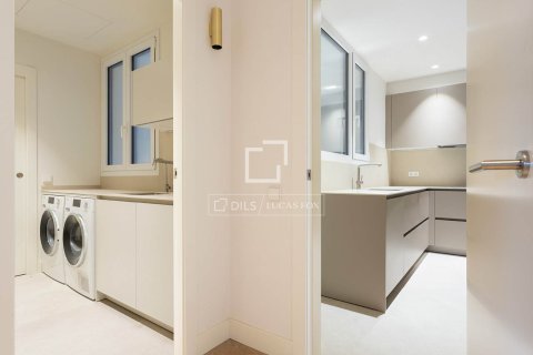 Купить квартиру в Барселона, Испания с 5 спален, 250м², № 4151 - фото 19