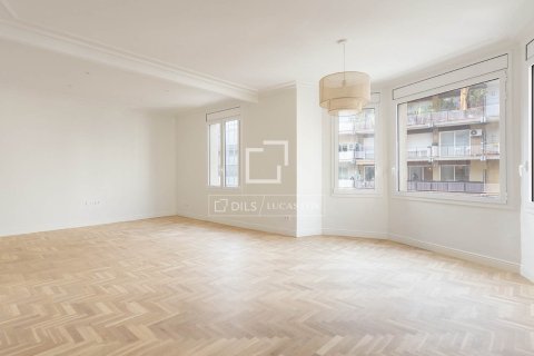 Купить квартиру в Барселона, Испания с 5 спален, 250м², № 4151 - фото 5