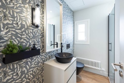 Купить квартиру в Барселона, Испания с 4 спальни, 200м², № 4149 - фото 18