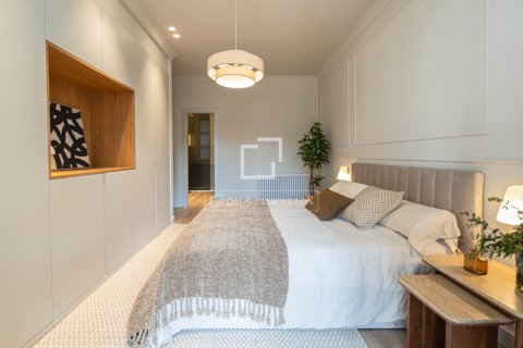 Купить квартиру в Барселона, Испания с 4 спальни, 200м², № 4149 - фото 25