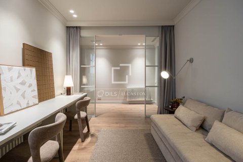 Купить квартиру в Барселона, Испания с 4 спальни, 200м², № 4149 - фото 23