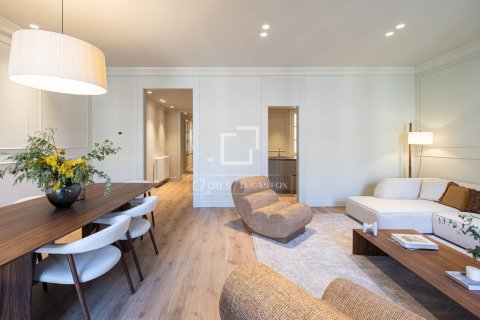 Купить квартиру в Барселона, Испания с 4 спальни, 200м², № 4149 - фото 7