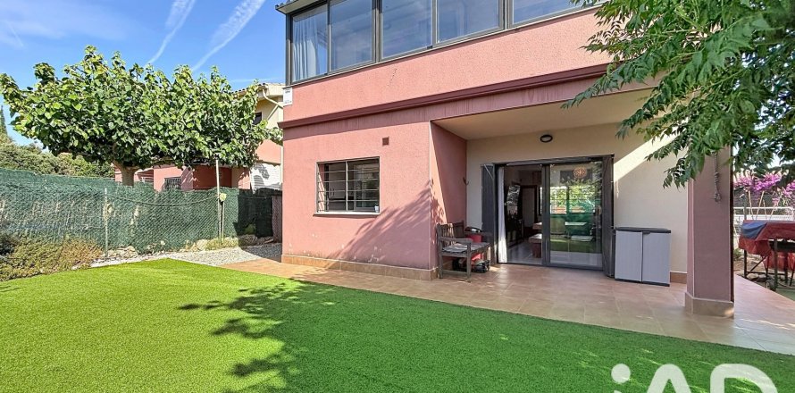 Сasa de 4 dormitorios en venta en Calafell, Tarragona, Cataluña, Spain № 8356