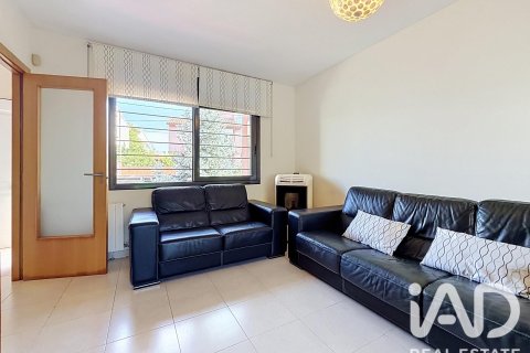 Сasa de 4 dormitorios en venta en Calafell, Tarragona, Cataluña, Spain № 8356 - foto 18