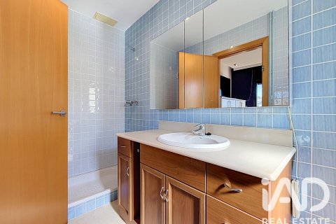 Сasa de 4 dormitorios en venta en Calafell, Tarragona, Cataluña, Spain № 8356 - foto 23