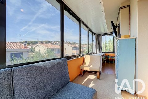 Сasa de 4 dormitorios en venta en Calafell, Tarragona, Cataluña, Spain № 8356 - foto 21