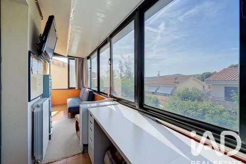 Сasa de 4 dormitorios en venta en Calafell, Tarragona, Cataluña, Spain № 8356 - foto 22