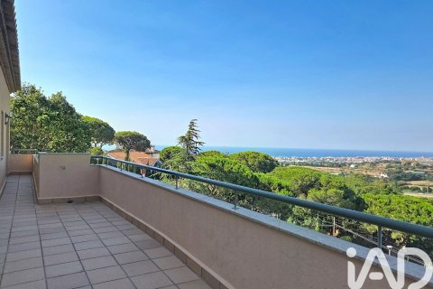 Купить дом в Кабрильс, Испания с 7 спален, 881м², № 8354 - фото 3