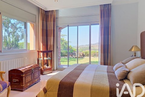 Купить дом в Кабрильс, Испания с 7 спален, 881м², № 8354 - фото 19