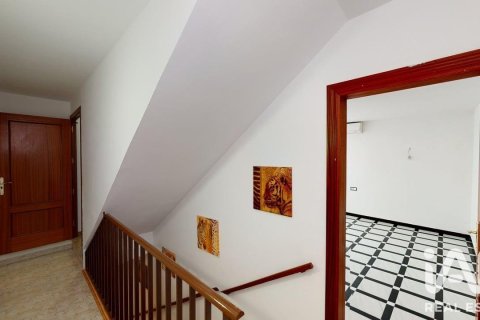 Сasa de 6 dormitorios en venta en Canet de Mar, Barcelona, Cataluña, Spain № 8351 - foto 29