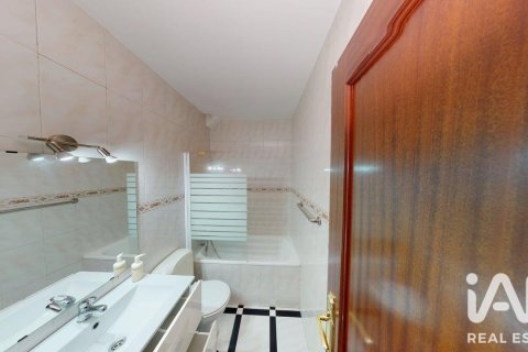 Сasa de 6 dormitorios en venta en Canet de Mar, Barcelona, Cataluña, Spain № 8351 - foto 4