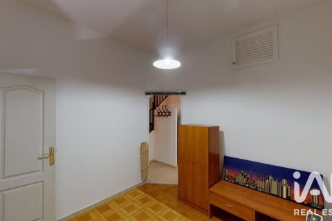 Сasa de 6 dormitorios en venta en Canet de Mar, Barcelona, Cataluña, Spain № 8351 - foto 21
