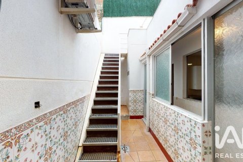 Сasa de 6 dormitorios en venta en Canet de Mar, Barcelona, Cataluña, Spain № 8351 - foto 19