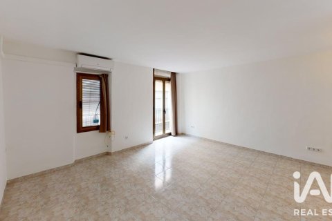 Сasa de 6 dormitorios en venta en Canet de Mar, Barcelona, Cataluña, Spain № 8351 - foto 20