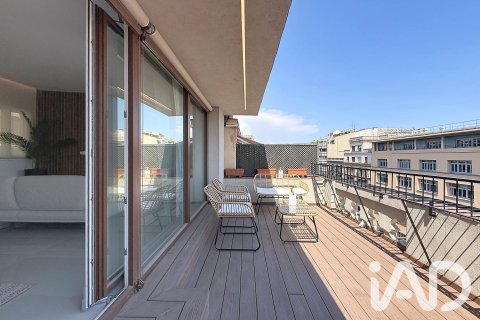 Ático de 2 dormitorios en venta en Barcelona, Cataluña, Spain № 8353 - foto 20