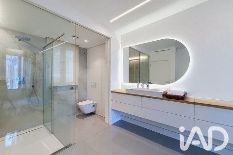 Ático de 2 dormitorios en venta en Barcelona, Cataluña, Spain № 8353 - foto 7