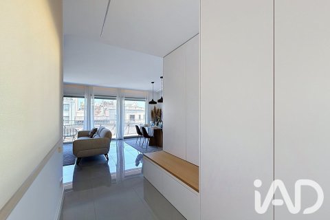 Ático de 2 dormitorios en venta en Barcelona, Cataluña, Spain № 8353 - foto 16