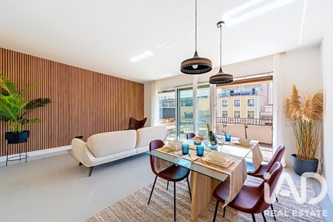 Ático de 2 dormitorios en venta en Barcelona, Cataluña, Spain № 8353 - foto 19