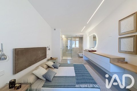 Ático de 2 dormitorios en venta en Barcelona, Cataluña, Spain № 8353 - foto 9