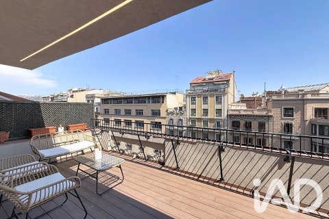 Ático de 2 dormitorios en venta en Barcelona, Cataluña, Spain № 8353 - foto 29