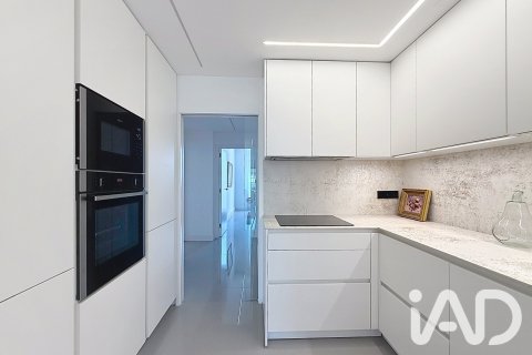 Ático de 2 dormitorios en venta en Barcelona, Cataluña, Spain № 8353 - foto 12