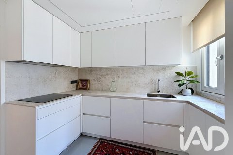 Ático de 2 dormitorios en venta en Barcelona, Cataluña, Spain № 8353 - foto 15