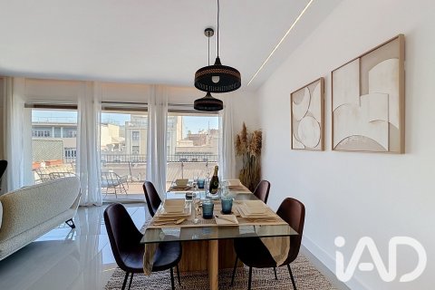Ático de 2 dormitorios en venta en Barcelona, Cataluña, Spain № 8353 - foto 22