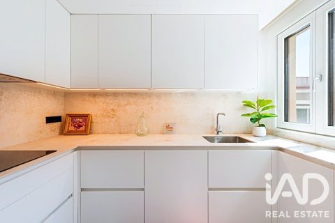Ático de 2 dormitorios en venta en Barcelona, Cataluña, Spain № 8353 - foto 13