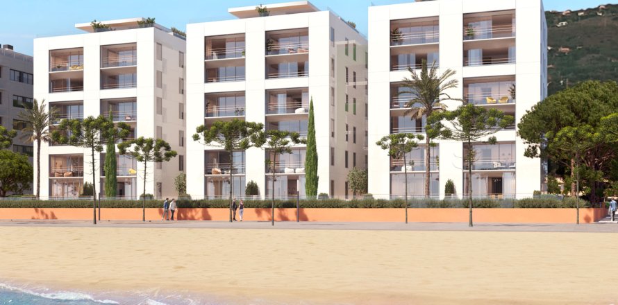 Apartamento de 3 dormitorios en venta en Platja D'aro, Gerona, Cataluña, Spain № 1732