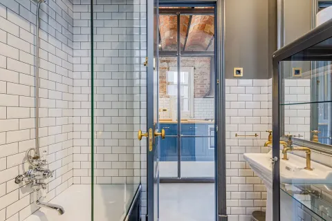 Apartamento de 4 dormitorios en venta en Barcelona, Cataluña, Spain № 1737 - foto 4