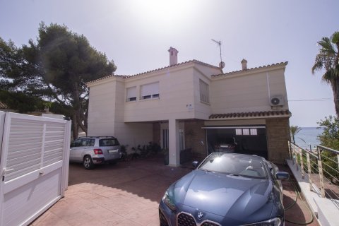 Сasa de 8 dormitorios en venta en Coma-Ruga, Tarragona, Cataluña, Spain № 1736 - foto 28