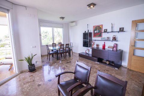 Сasa de 8 dormitorios en venta en Coma-Ruga, Tarragona, Cataluña, Spain № 1736 - foto 15