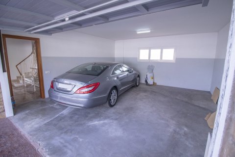 Сasa de 8 dormitorios en venta en Coma-Ruga, Tarragona, Cataluña, Spain № 1736 - foto 30