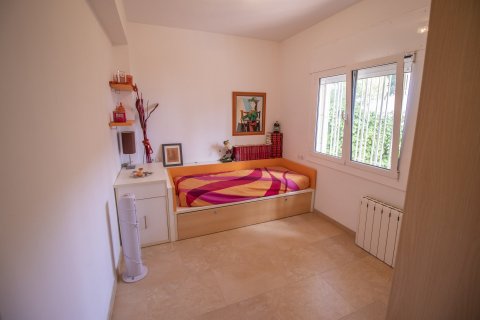 Сasa de 8 dormitorios en venta en Coma-Ruga, Tarragona, Cataluña, Spain № 1736 - foto 24