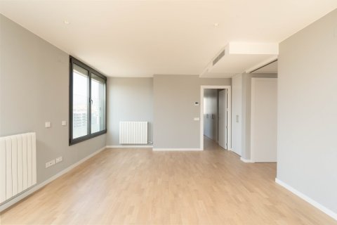 Apartamento de 4 dormitorios en venta en Badalona, Barcelona, Cataluña, Spain № 1733 - foto 4