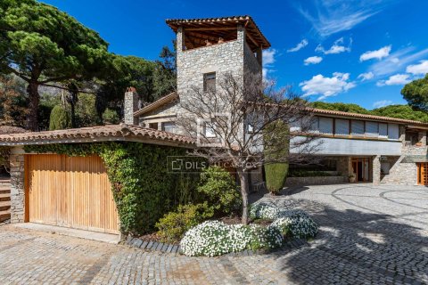 Villa de 8 dormitorios en venta en Premia De Dalt, Barcelona, Cataluña, Spain № 6587