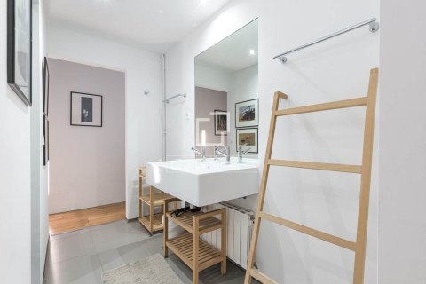 2 bedrooms apartment for sale in Barcelona, Catalonia, Spain № 6586 - photo 18