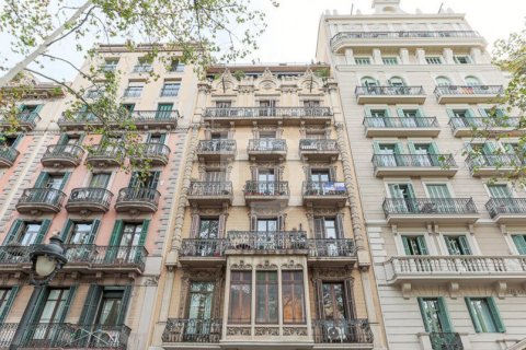 Propiedad comercial de 580 m² en venta en Ciudad Vieja, Barcelona, Cataluña, Spain № 4585