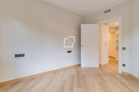 Apartamento de 5 dormitorios en alquiler en Barcelona, Cataluña, Spain № 8625 - foto 6