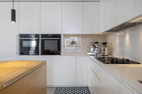 Ático de 3 dormitorios en alquiler en Barcelona, Cataluña, Spain № 8630 - foto 8