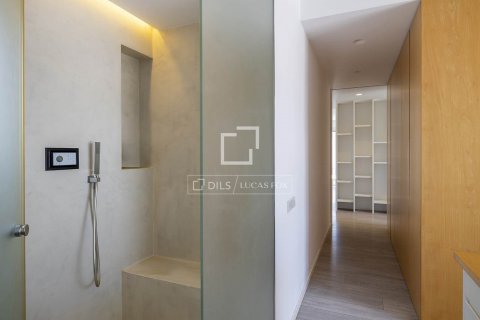 Ático de 3 dormitorios en alquiler en Barcelona, Cataluña, Spain № 8630 - foto 22