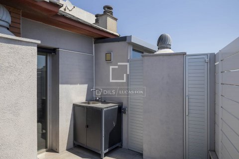 Ático de 3 dormitorios en alquiler en Barcelona, Cataluña, Spain № 8630 - foto 16