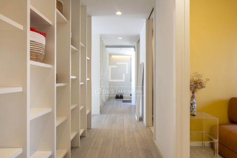 Ático de 3 dormitorios en alquiler en Barcelona, Cataluña, Spain № 8630 - foto 30