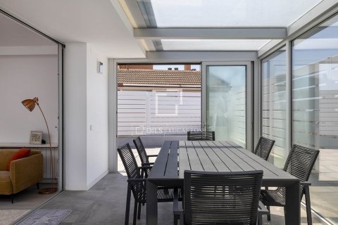Ático de 3 dormitorios en alquiler en Barcelona, Cataluña, Spain № 8630 - foto 13